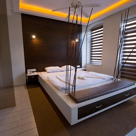 Hotel Mio 3*