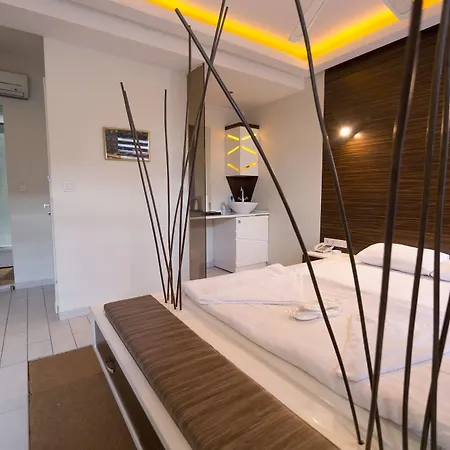 Hotel Mio 3*