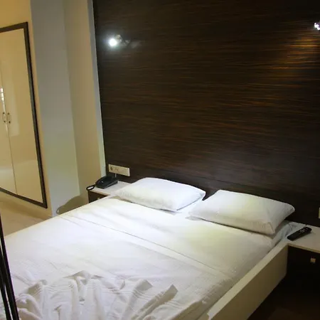Hotell Mio 3*
